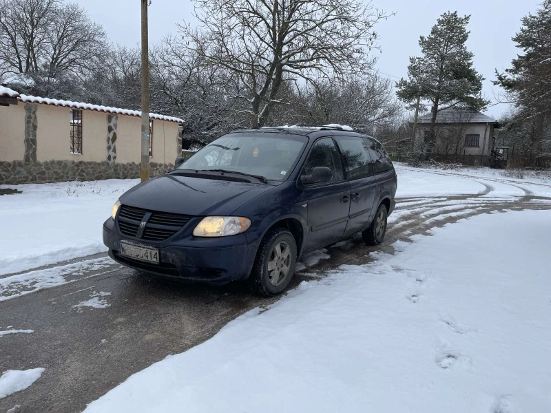 Dodge Caravan 3.3 gaz avtomat, снимка 1 - Автомобили и джипове - 48642659