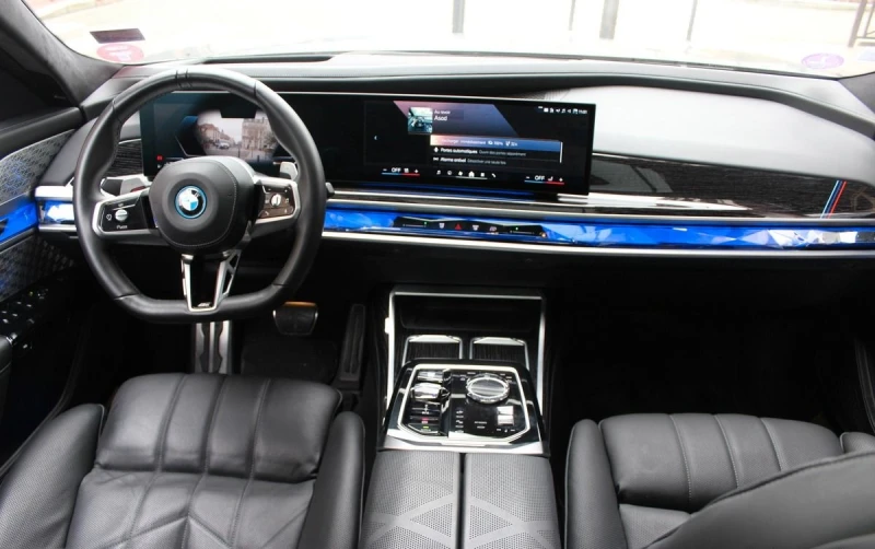 BMW 750 &#229; Plug-in Hybrid xDrive, снимка 9 - Автомобили и джипове - 49003599