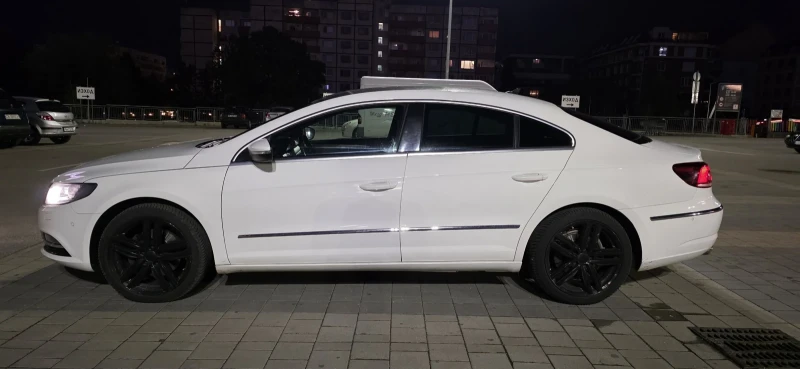 VW CC 2.0 TDI + Нови зимни гуми, снимка 5 - Автомобили и джипове - 51885254
