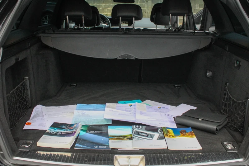 Mercedes-Benz C 220 AMG, снимка 17 - Автомобили и джипове - 51382784