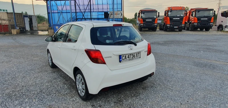 Toyota Yaris, снимка 9 - Автомобили и джипове - 51684186