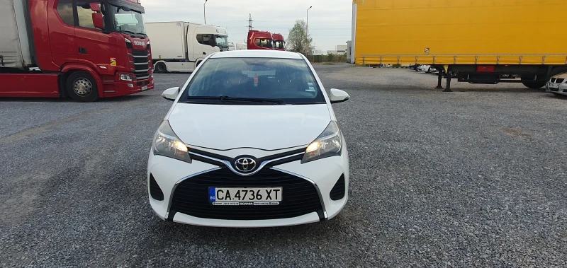 Toyota Yaris, снимка 15 - Автомобили и джипове - 51684186