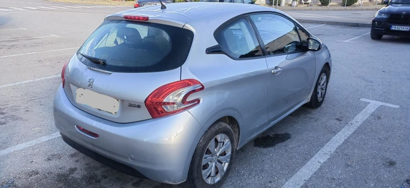 Peugeot 208 1.2, снимка 2 - Автомобили и джипове - 52086512