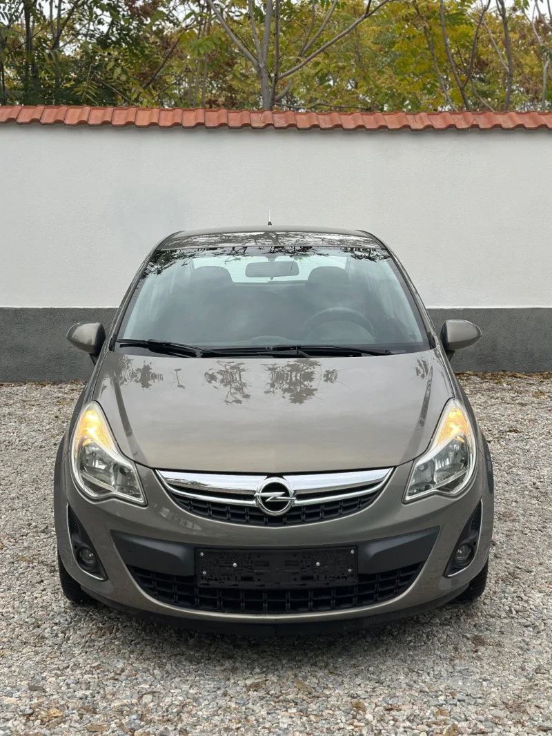Opel Corsa, снимка 2 - Автомобили и джипове - 52185296
