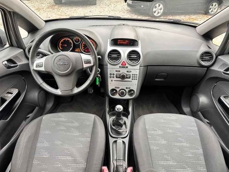 Opel Corsa, снимка 6 - Автомобили и джипове - 52185296