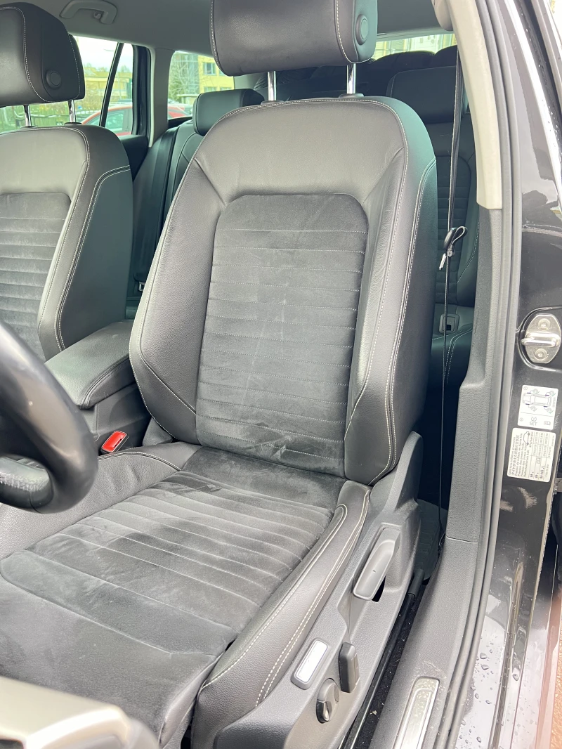 VW Passat 2.0 TDI Elegance | Сервизна история/DIGITAL/MATRIX, снимка 14 - Автомобили и джипове - 52658310