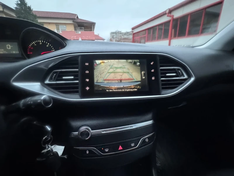 Peugeot 308, снимка 12 - Автомобили и джипове - 52883772