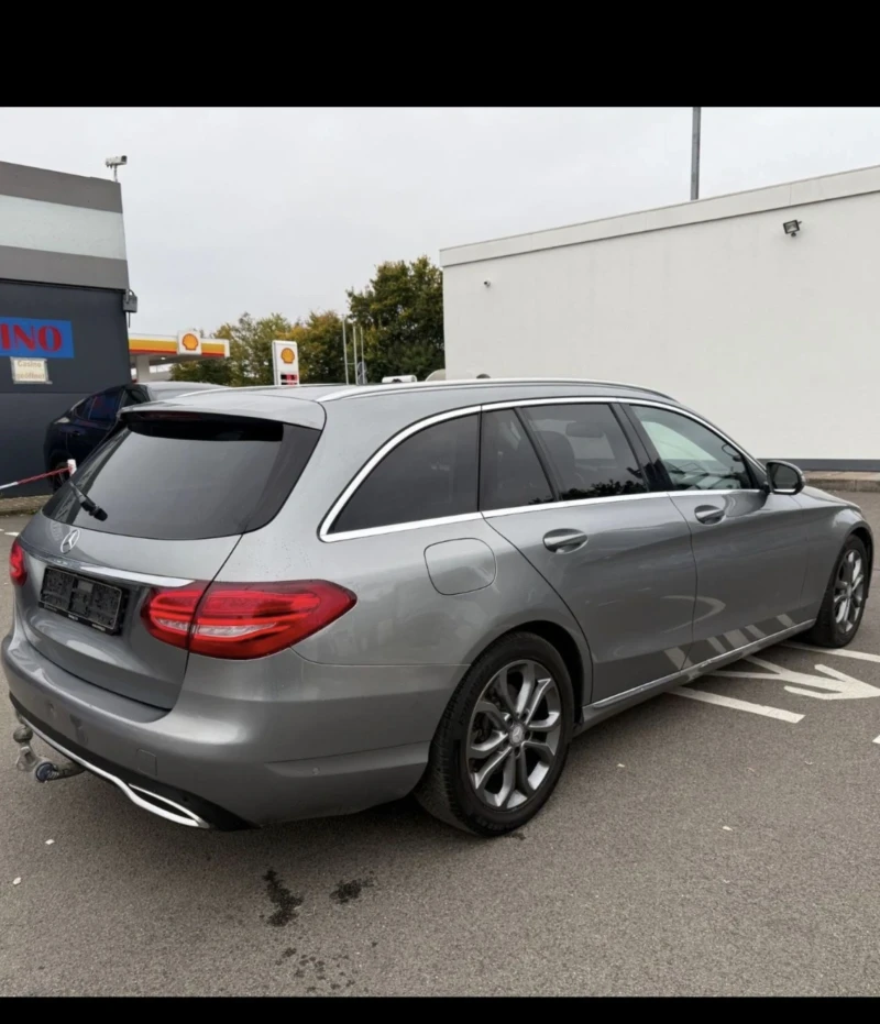Mercedes-Benz C 220, снимка 6 - Автомобили и джипове - 53238303