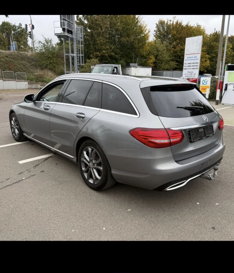 Mercedes-Benz C 220, снимка 4 - Автомобили и джипове - 53238303