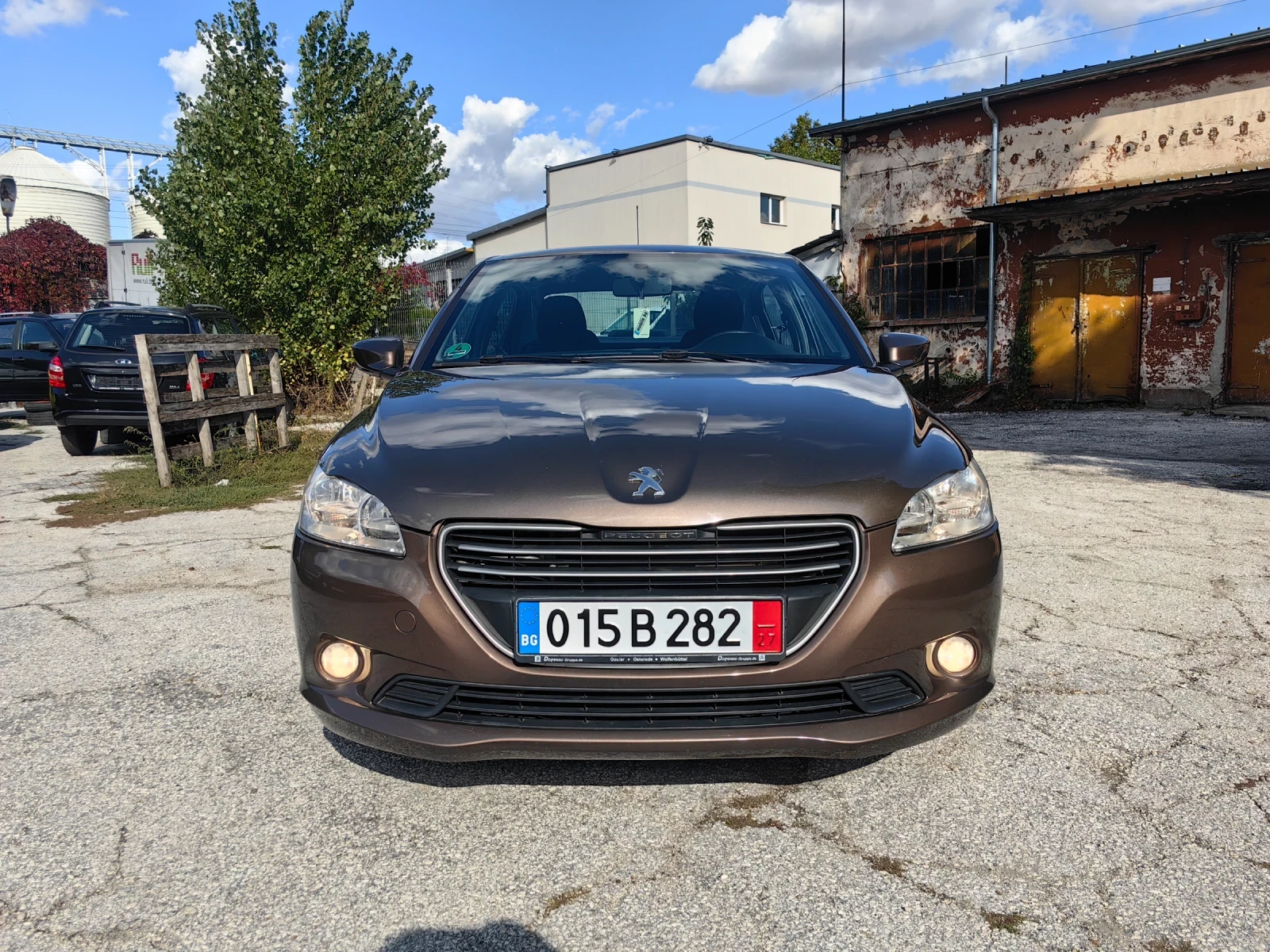 Peugeot 301 1.6 бензин 116 кс, Евро 5, Климатик, Отлично , снимка 1