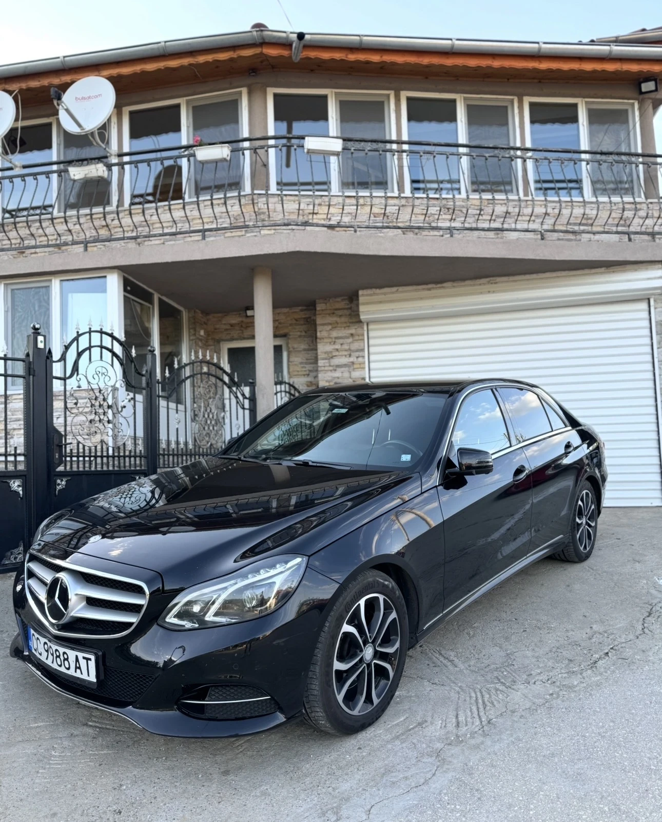 Mercedes-Benz E 350 4 MATIC, снимка 1