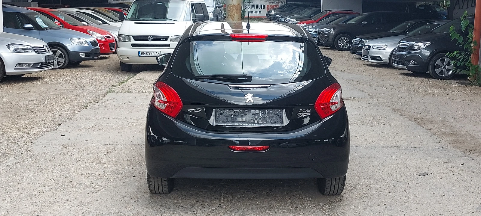 Peugeot 208 1.2 vti 115000km  | Mobile.bg   12