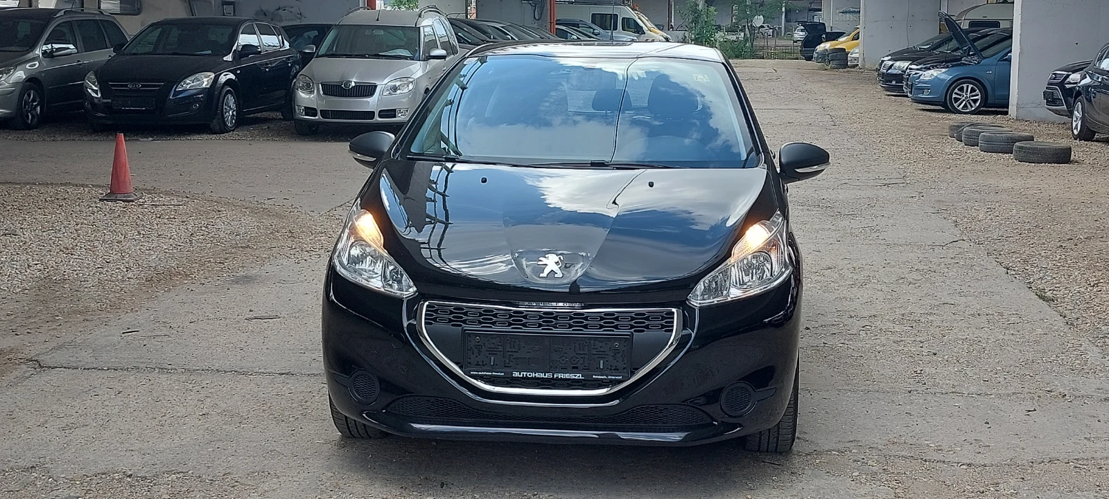 Peugeot 208 1.2 vti 115000km  - изображение 8