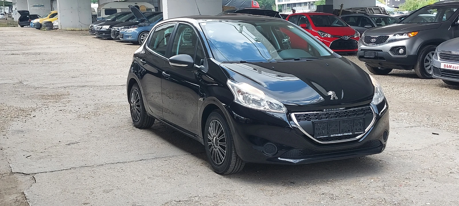 Peugeot 208 1.2 vti 115000km  - изображение 9