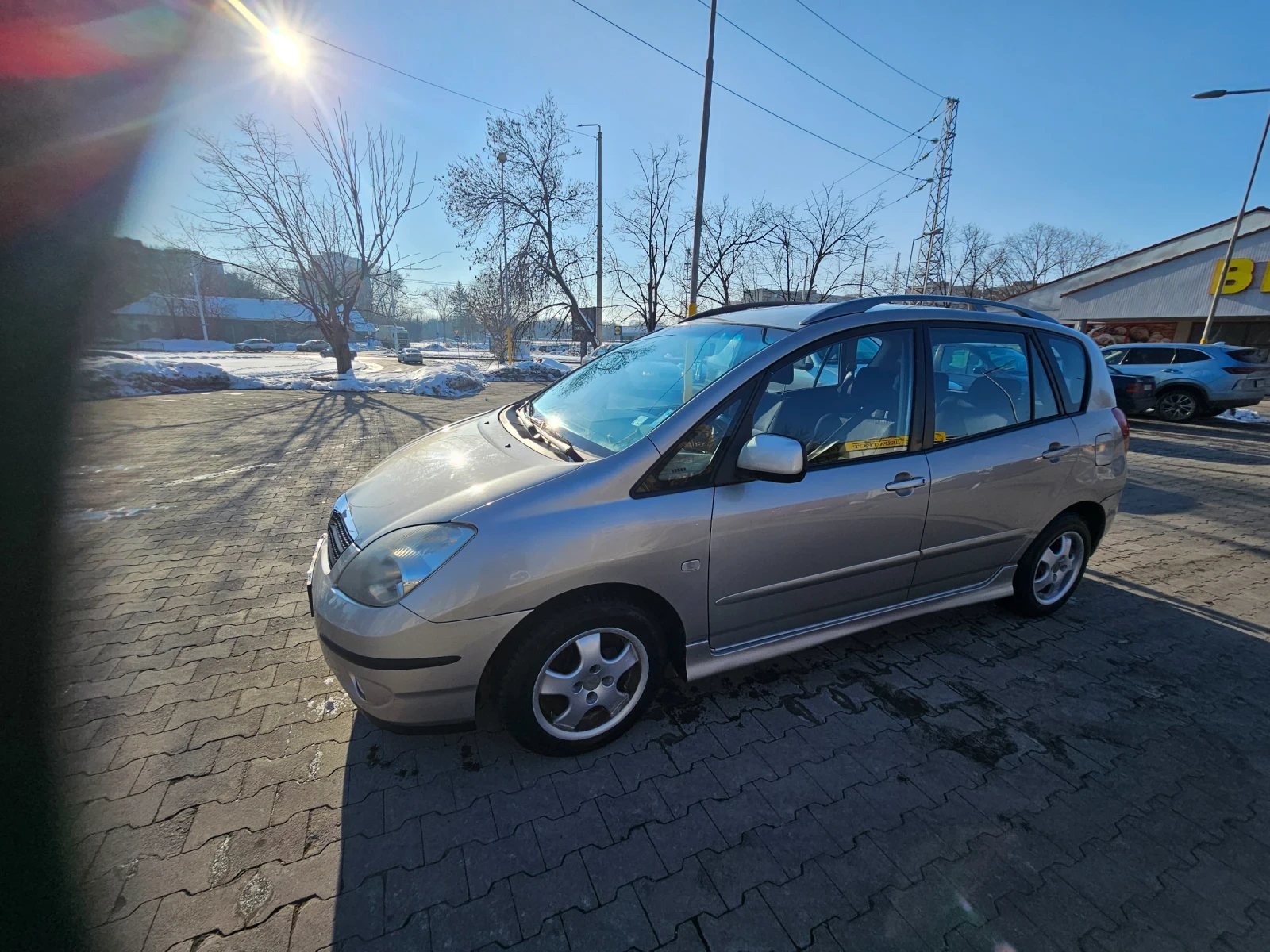 Toyota Corolla verso  - изображение 4