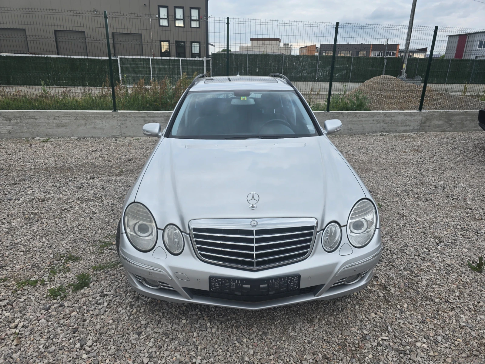 Mercedes-Benz E 500 4-MATIC FACELIFT - изображение 8