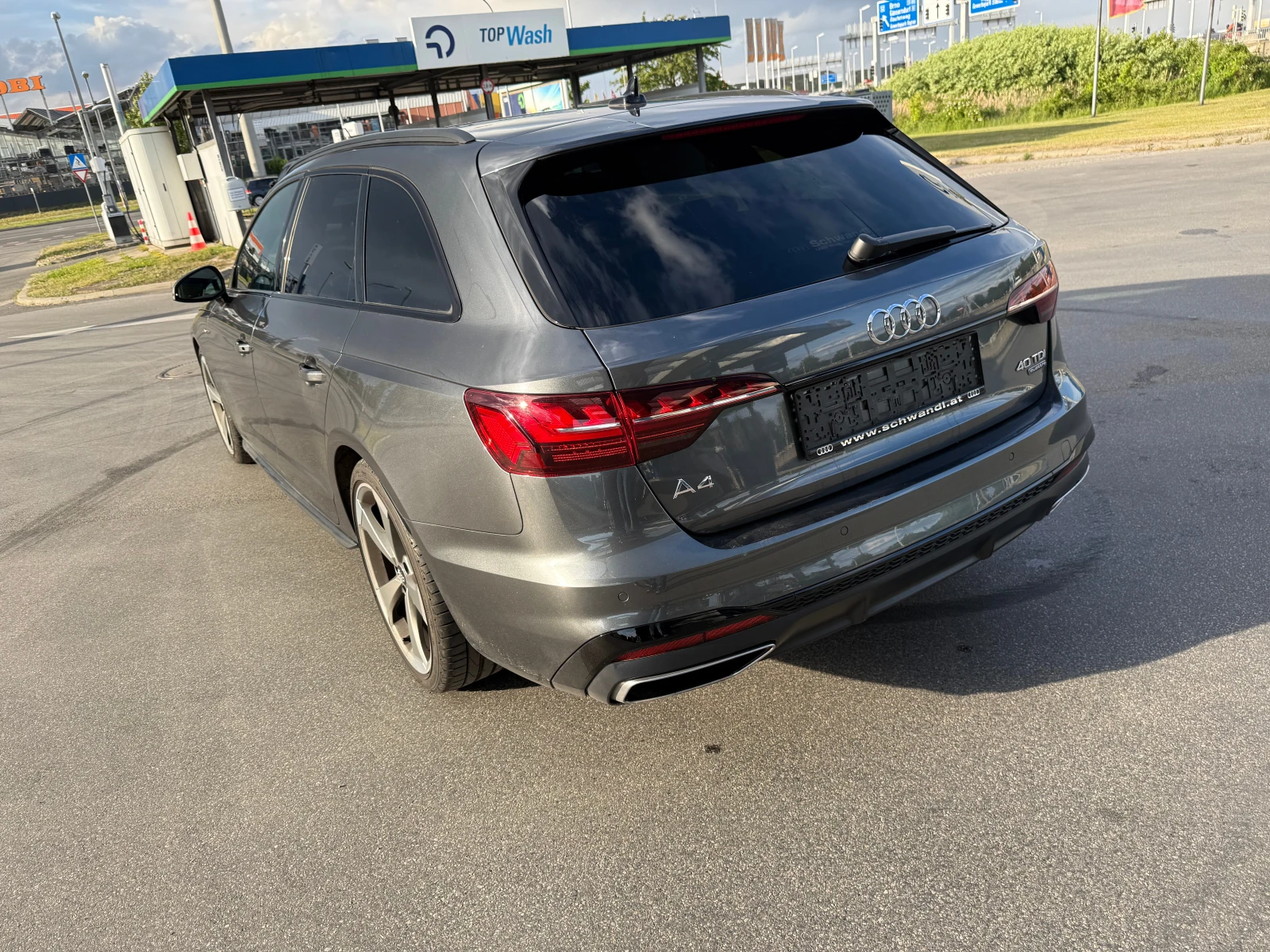 Audi A4 Avant 40 TDI S-line Quattro - изображение 4