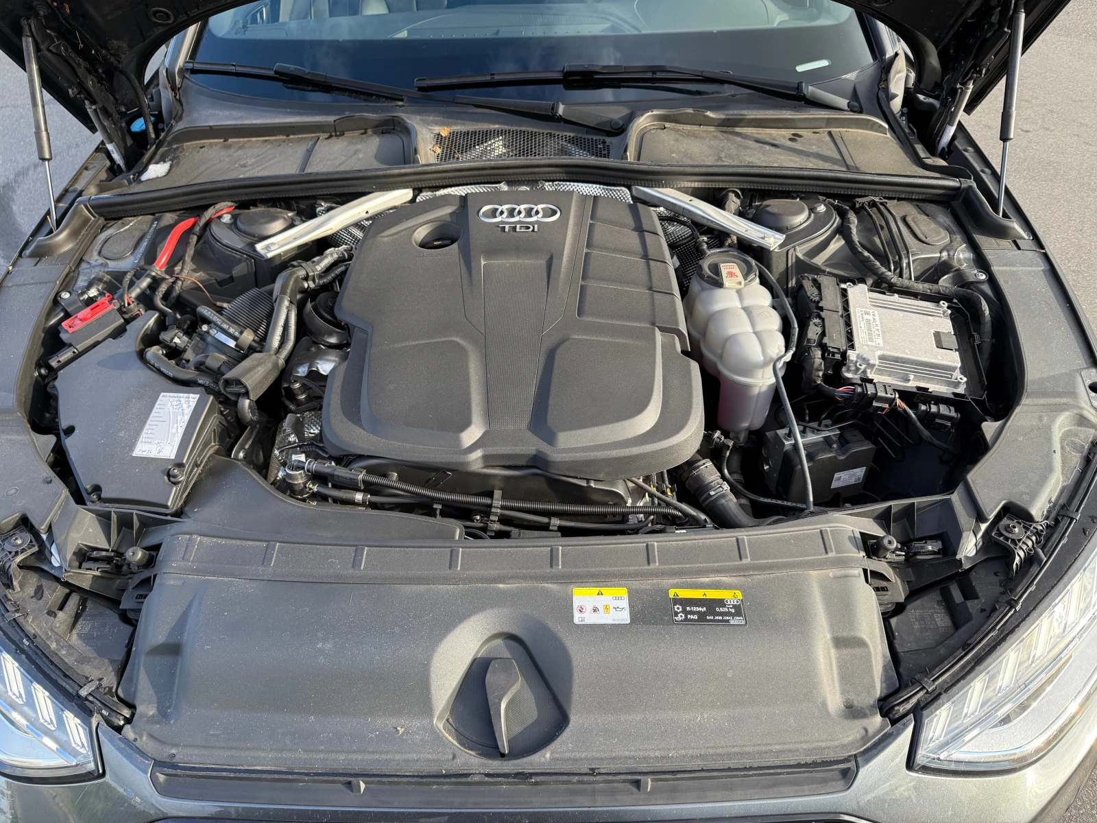 Audi A4 Avant 40 TDI S-line Quattro - изображение 6