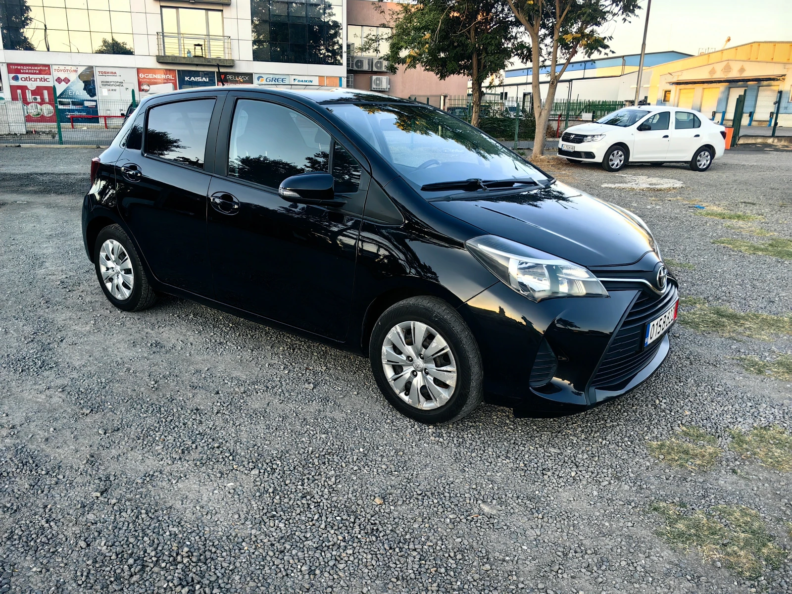 Toyota Yaris 1.33 i Face - изображение 4