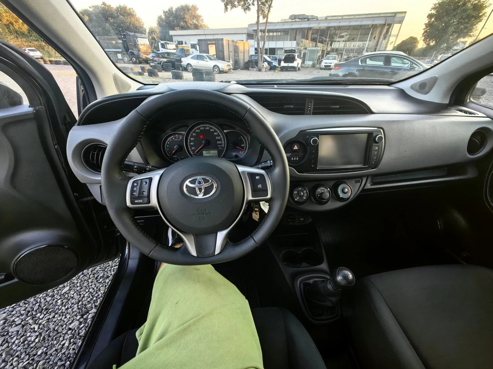 Toyota Yaris 1.33 i Face - изображение 10