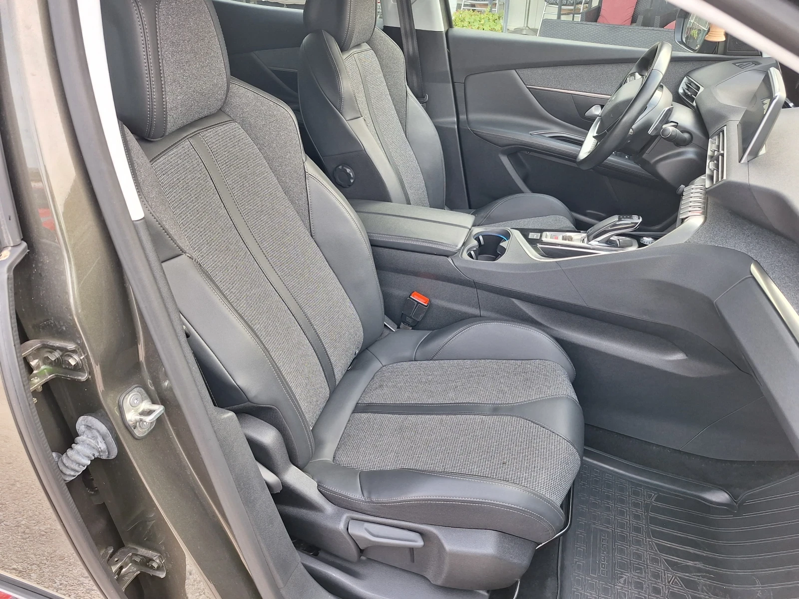 Peugeot 3008 GT LINE | Mobile.bg   11