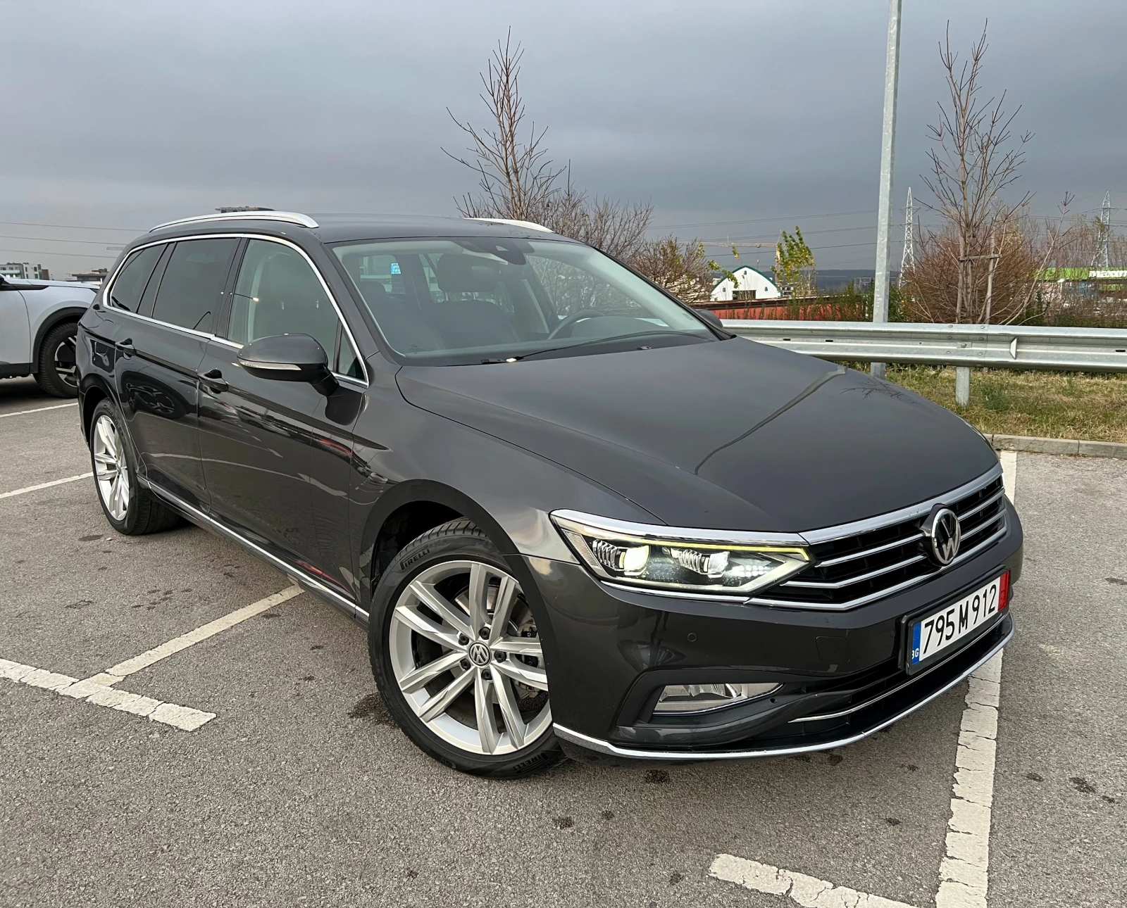 VW Passat 2.0 TDI Elegance | Сервизна история/DIGITAL/MATRIX - изображение 7