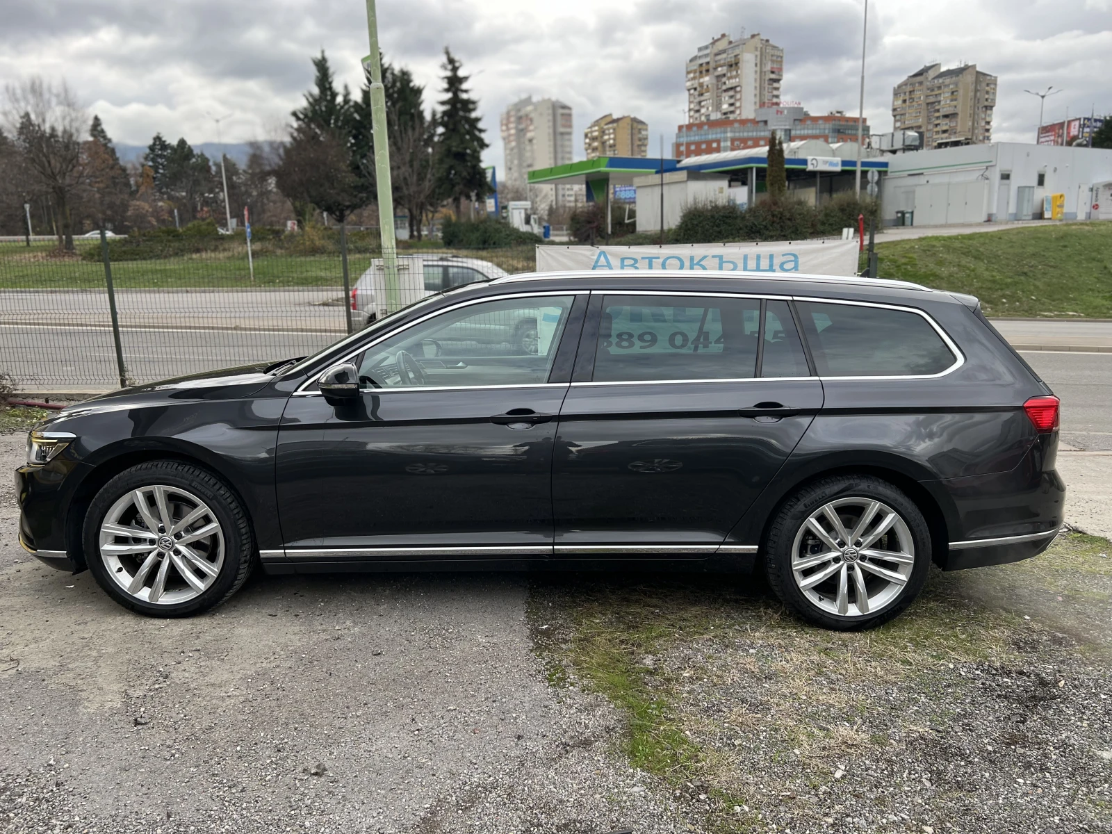 VW Passat 2.0 TDI Elegance | Сервизна история/DIGITAL/MATRIX - изображение 4