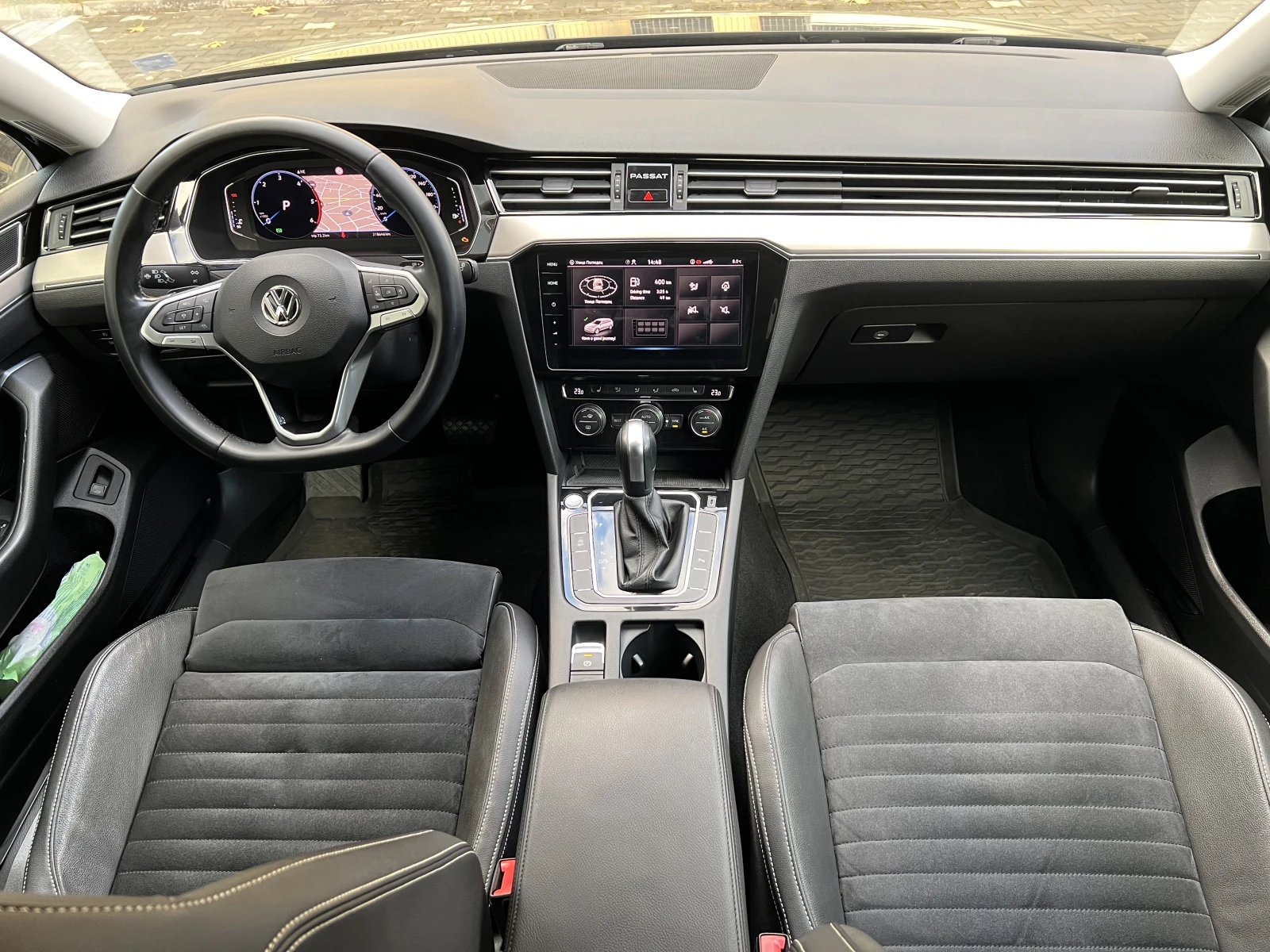 VW Passat 2.0 TDI Elegance | Сервизна история/DIGITAL/MATRIX - изображение 10