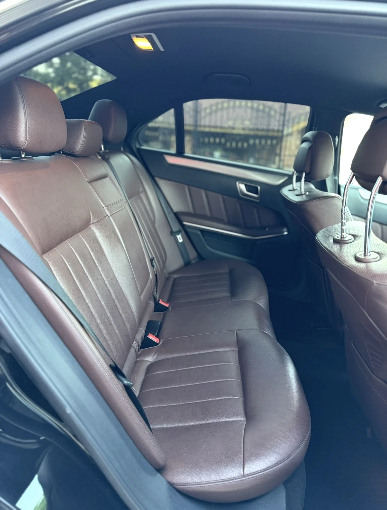 Mercedes-Benz E 350 4 MATIC - изображение 9