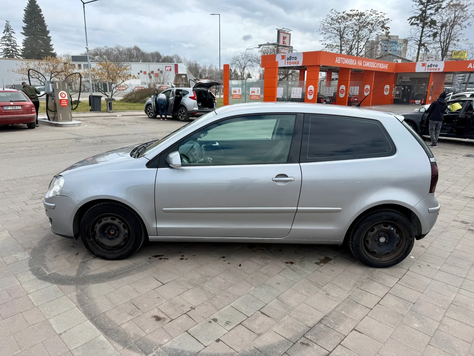 VW Polo Автомат;Клима, снимка 4 - Автомобили и джипове - 53937711