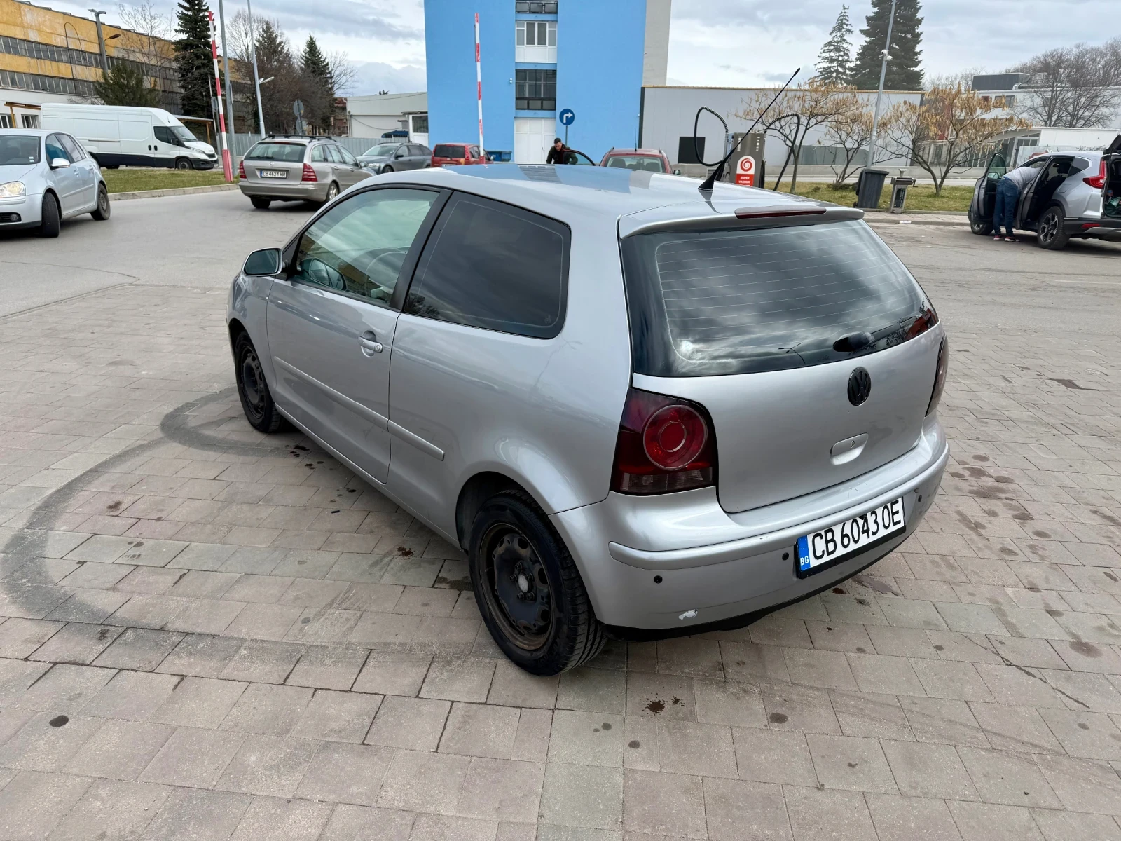 VW Polo Автомат;Клима, снимка 5 - Автомобили и джипове - 53937711