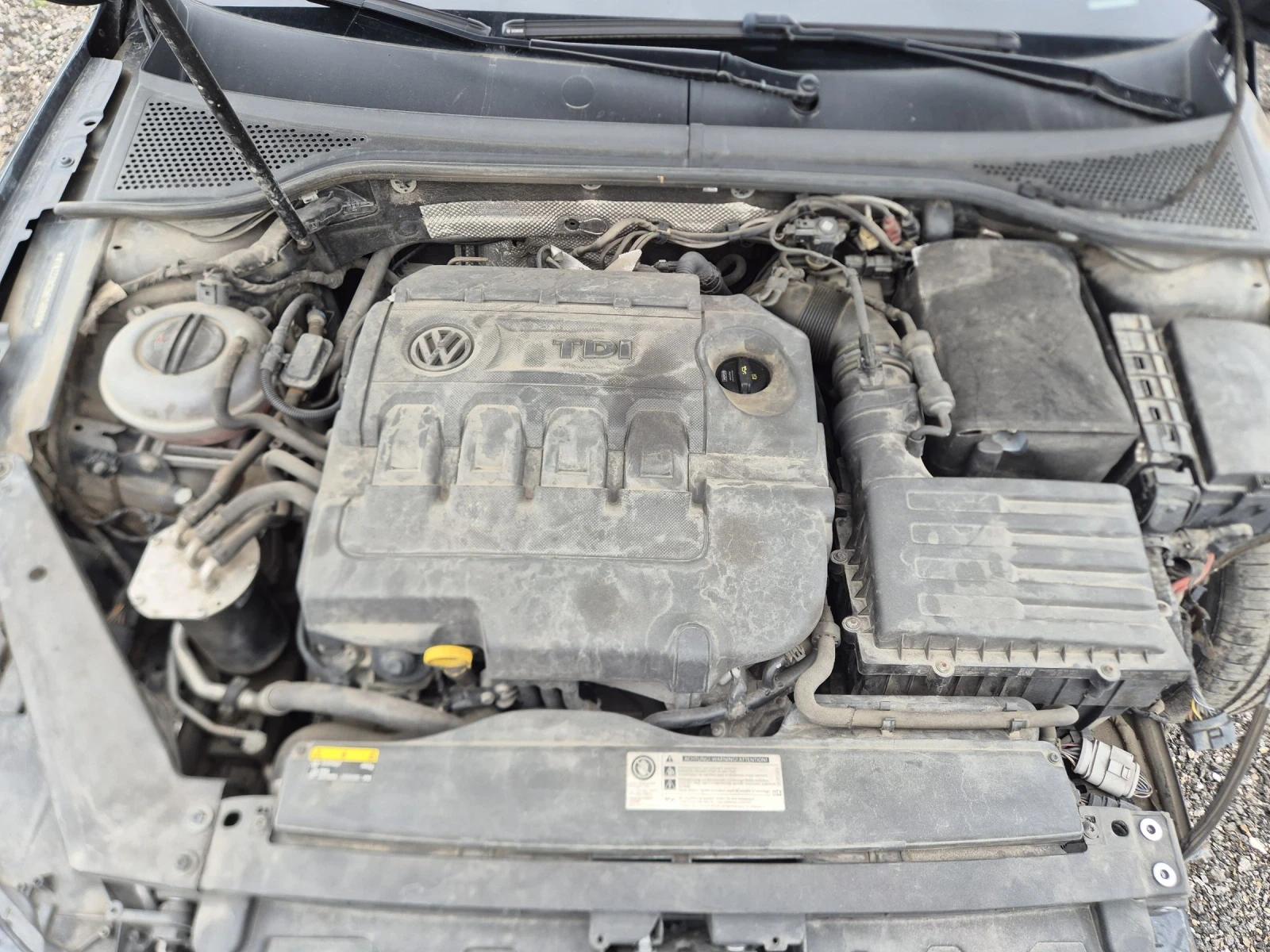 VW Passat 2.0TDI 4MOTION, снимка 8 - Автомобили и джипове - 54032340