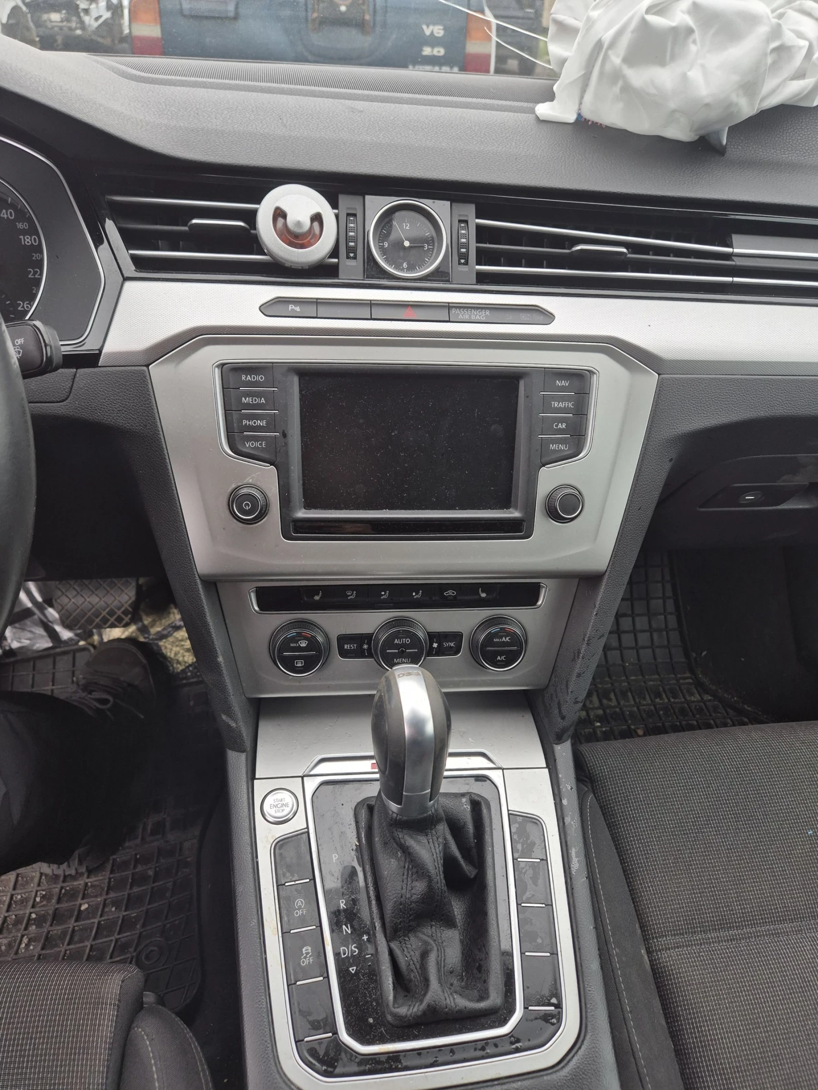 VW Passat 2.0TDI 4MOTION, снимка 5 - Автомобили и джипове - 54032340