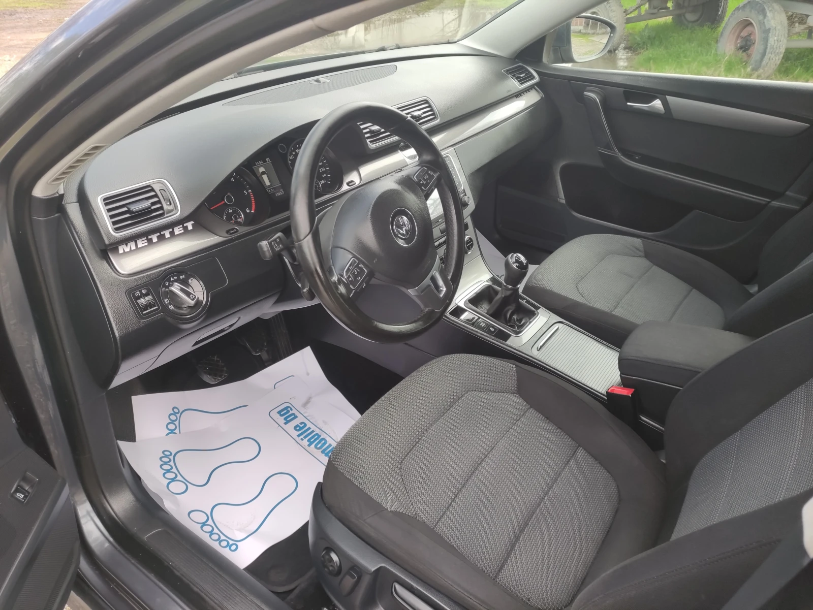 VW Passat 1.6tdi феис фул екстри 6ск, снимка 8 - Автомобили и джипове - 54085869