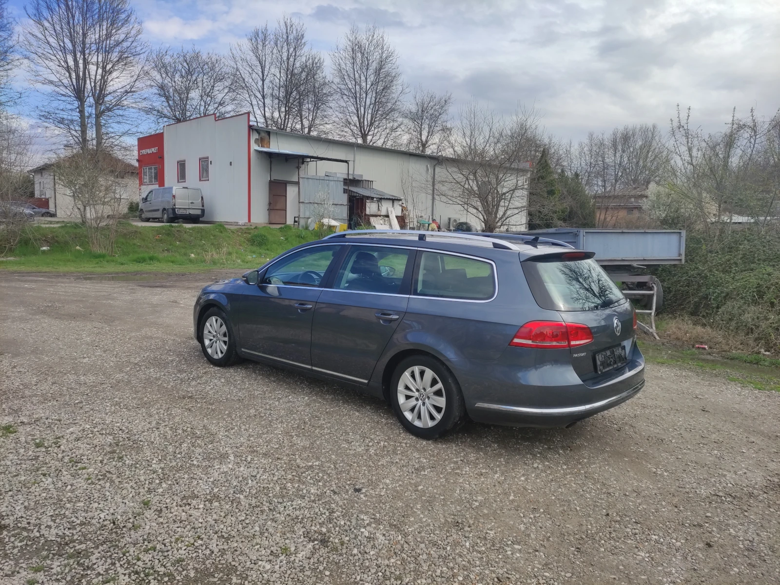 VW Passat 1.6tdi феис фул екстри 6ск, снимка 7 - Автомобили и джипове - 54085869