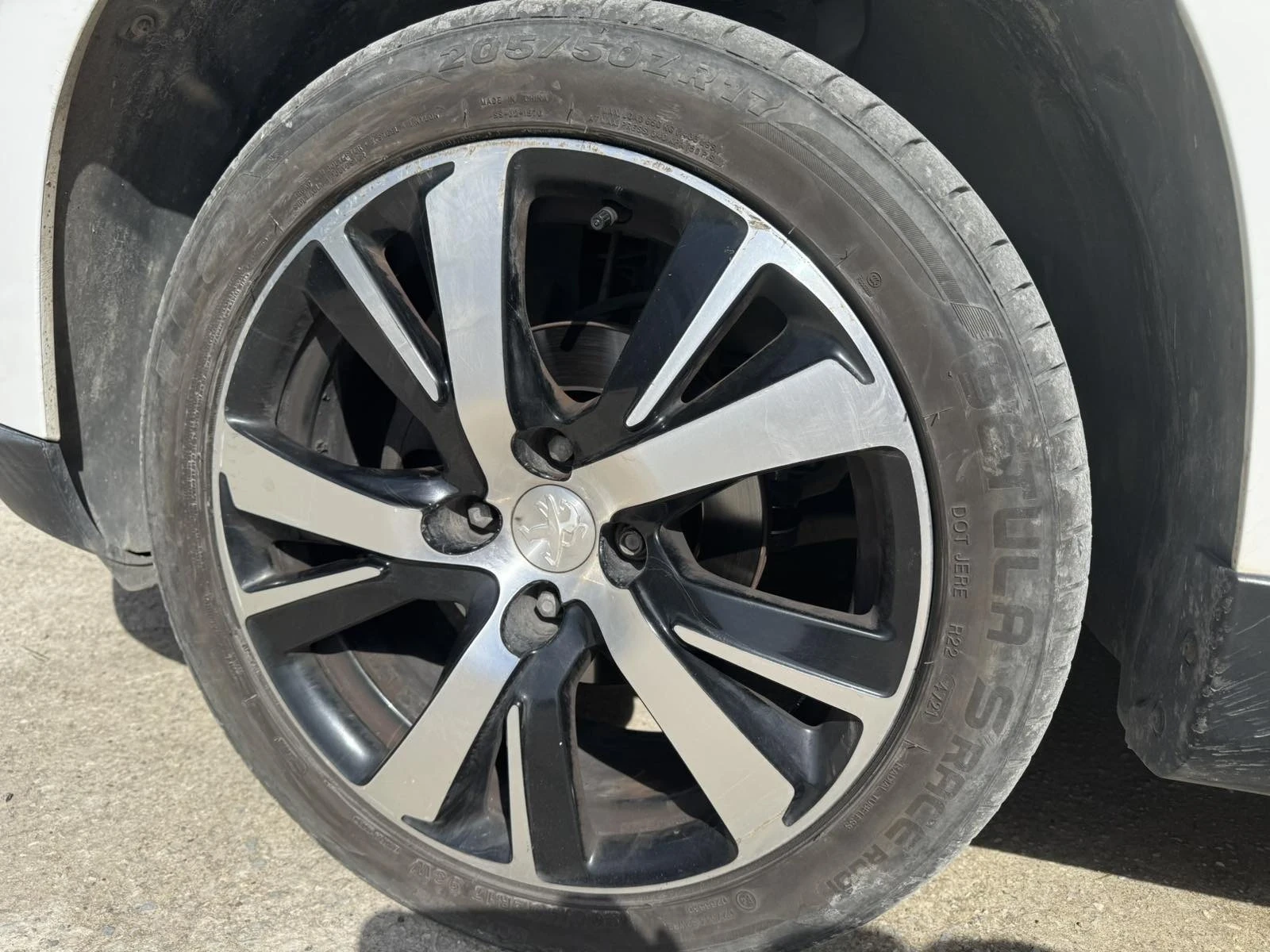 Peugeot 2008 1.6 HDI Allure, снимка 4 - Автомобили и джипове - 54235505