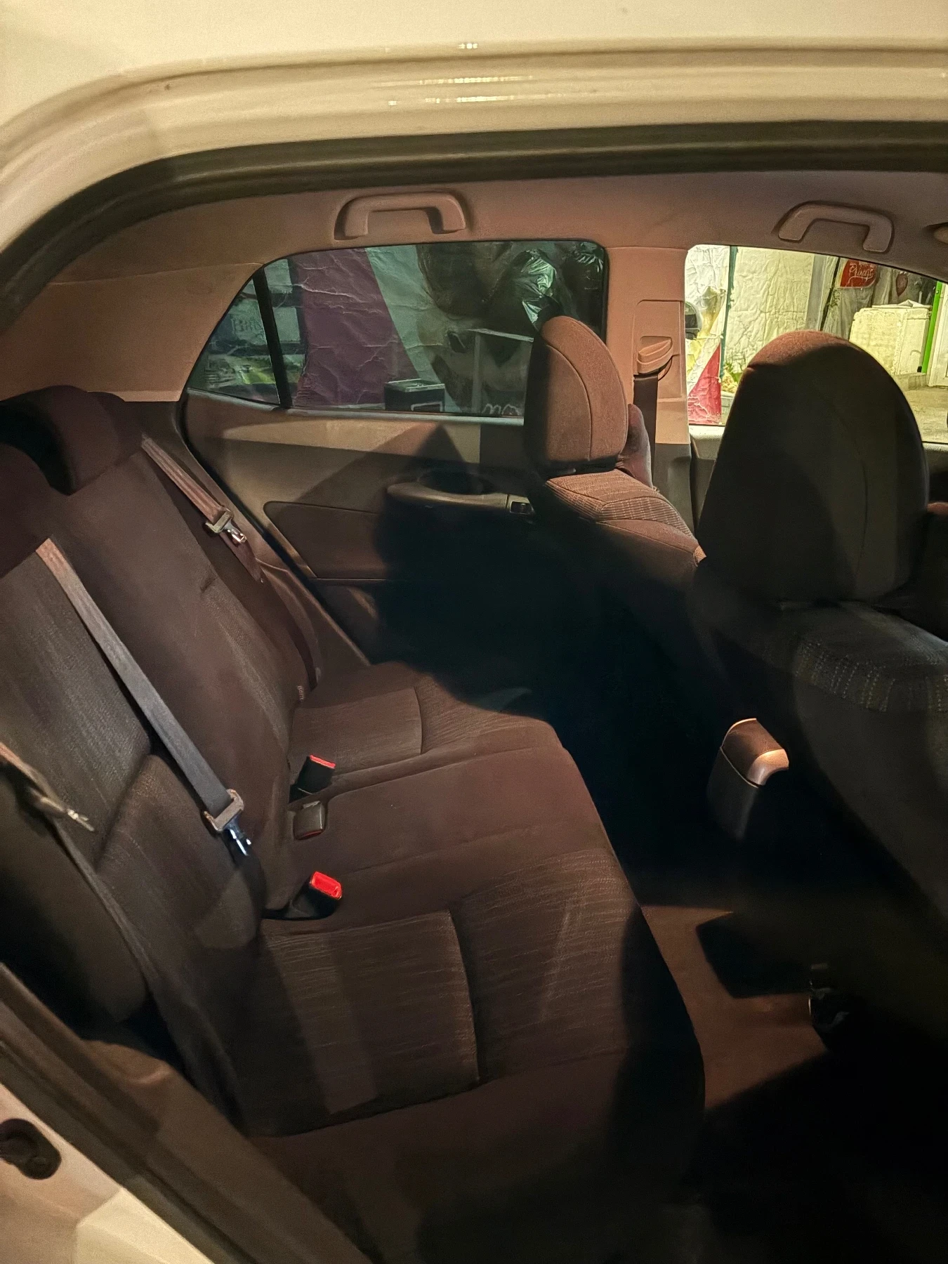 Toyota Auris, снимка 10 - Автомобили и джипове - 54384023
