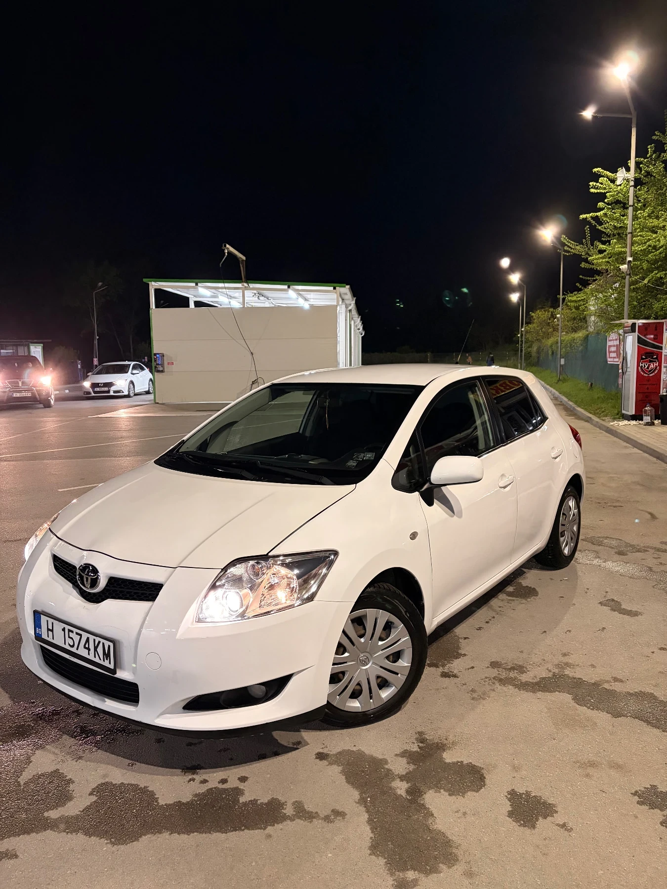 Toyota Auris, снимка 2 - Автомобили и джипове - 54384023