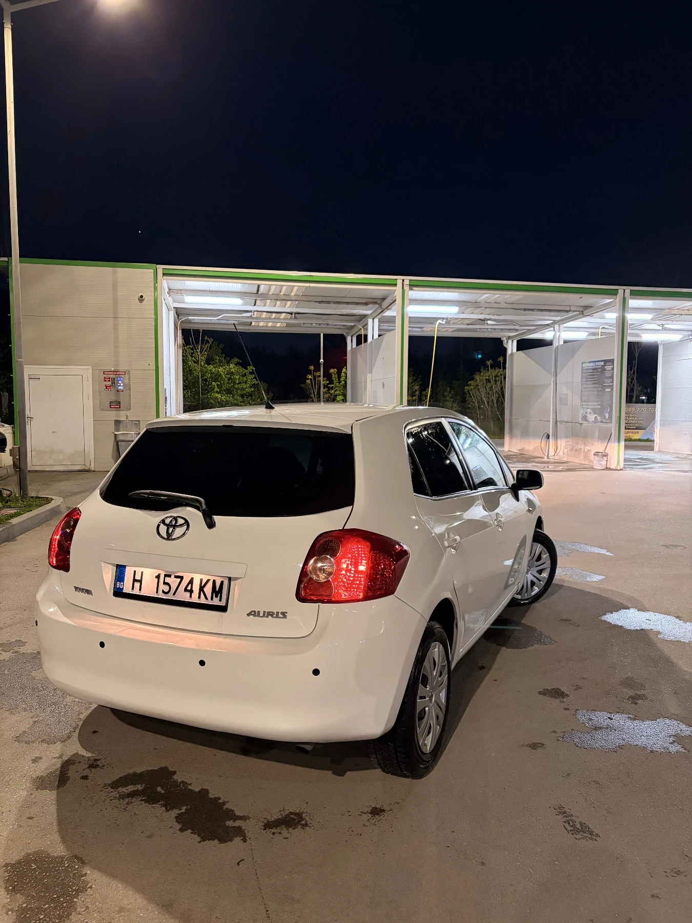 Toyota Auris, снимка 4 - Автомобили и джипове - 54384023
