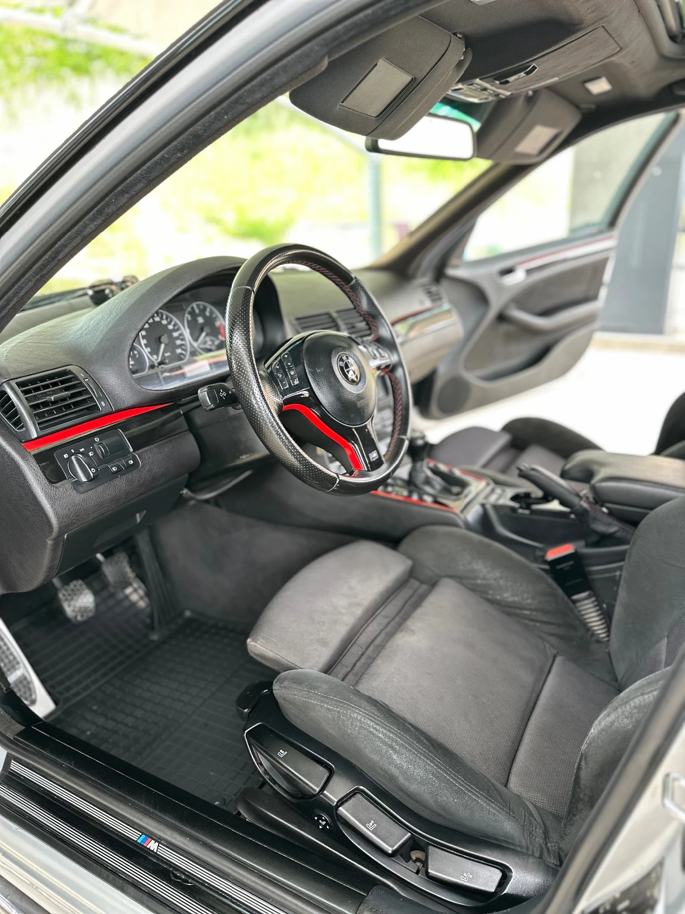 BMW 330, снимка 13 - Автомобили и джипове - 54609633