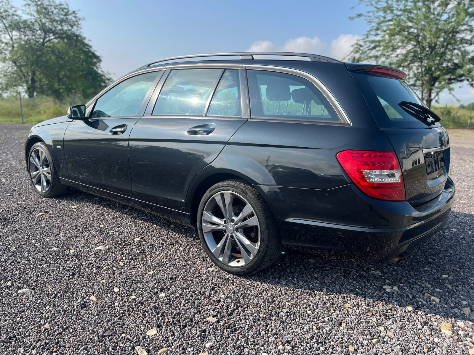 Mercedes-Benz C 220, снимка 5 - Автомобили и джипове - 54832045