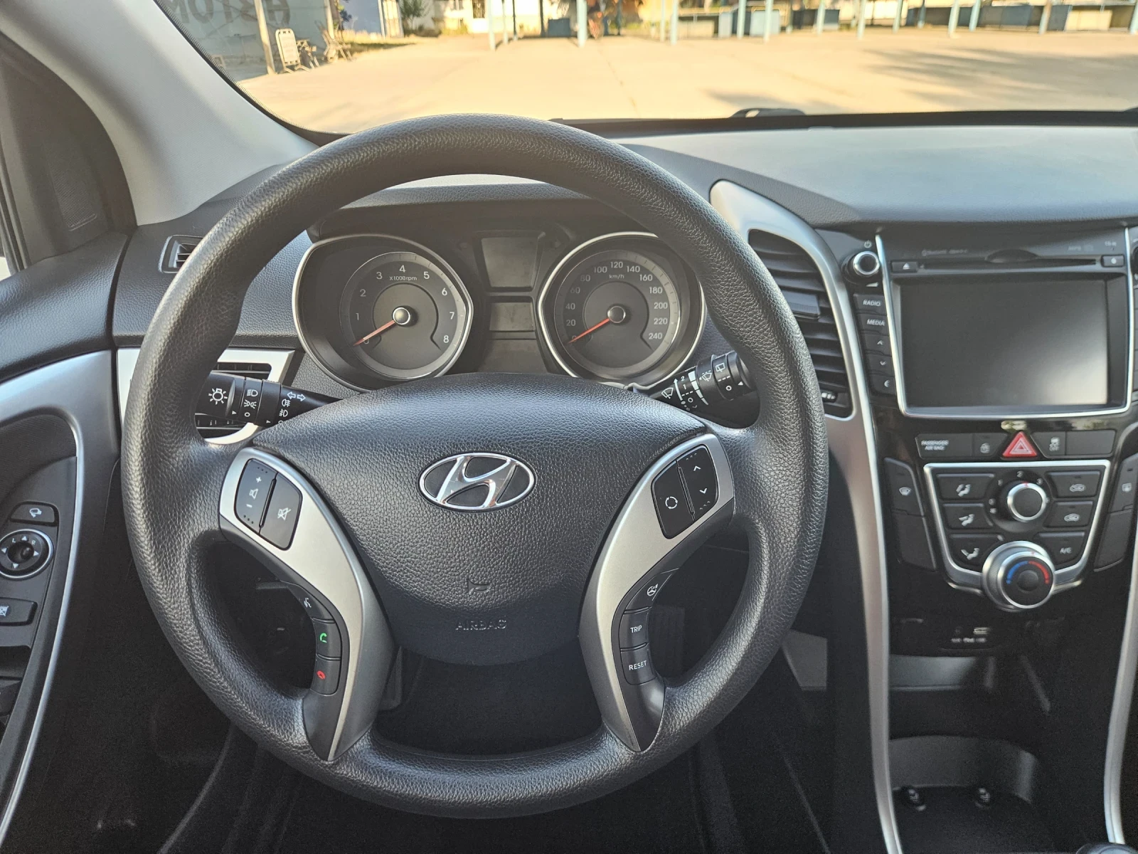 Hyundai I30, снимка 10 - Автомобили и джипове - 55418012