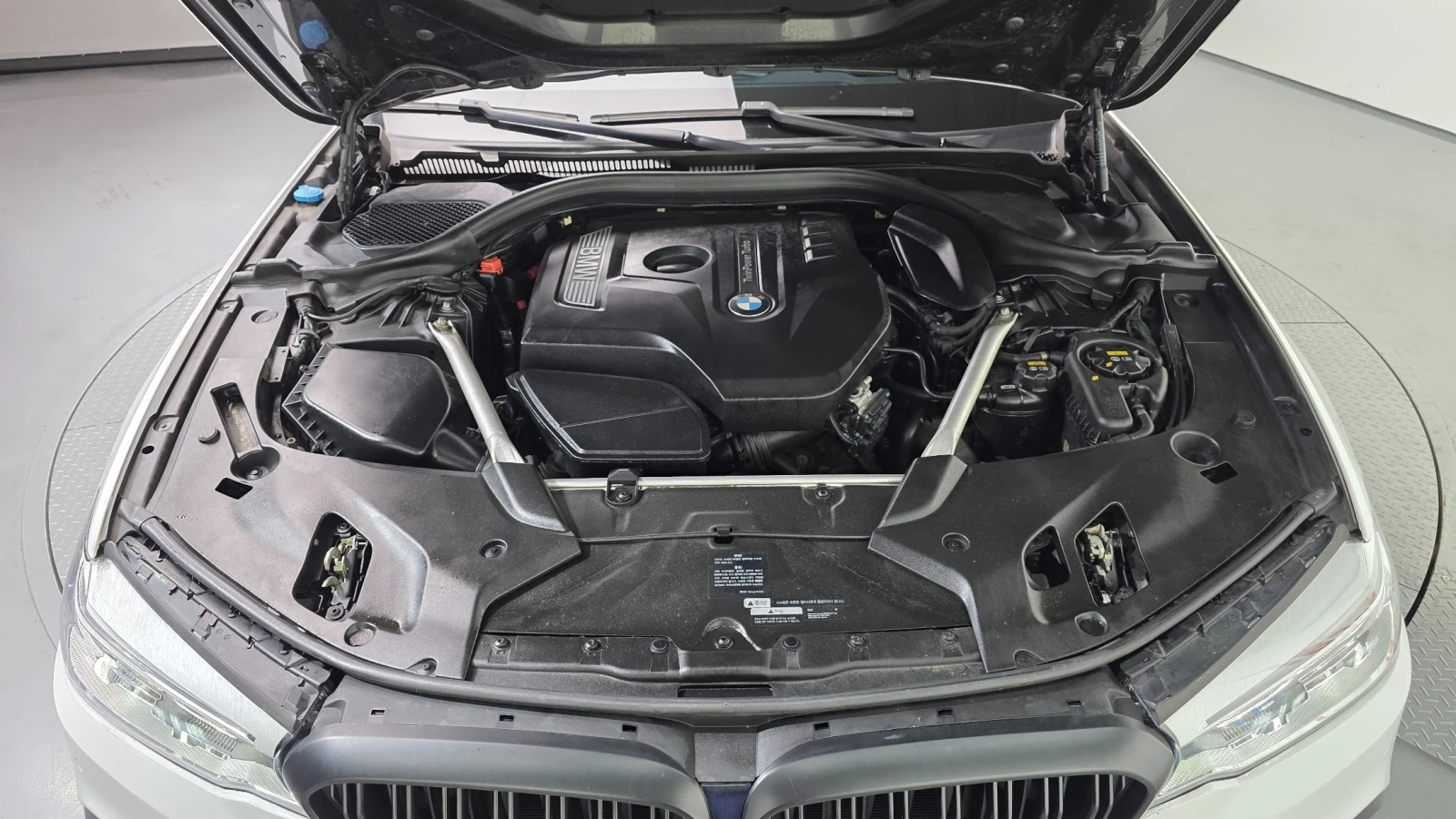 BMW 530 M Sport Plus, снимка 6 - Автомобили и джипове - 55432667