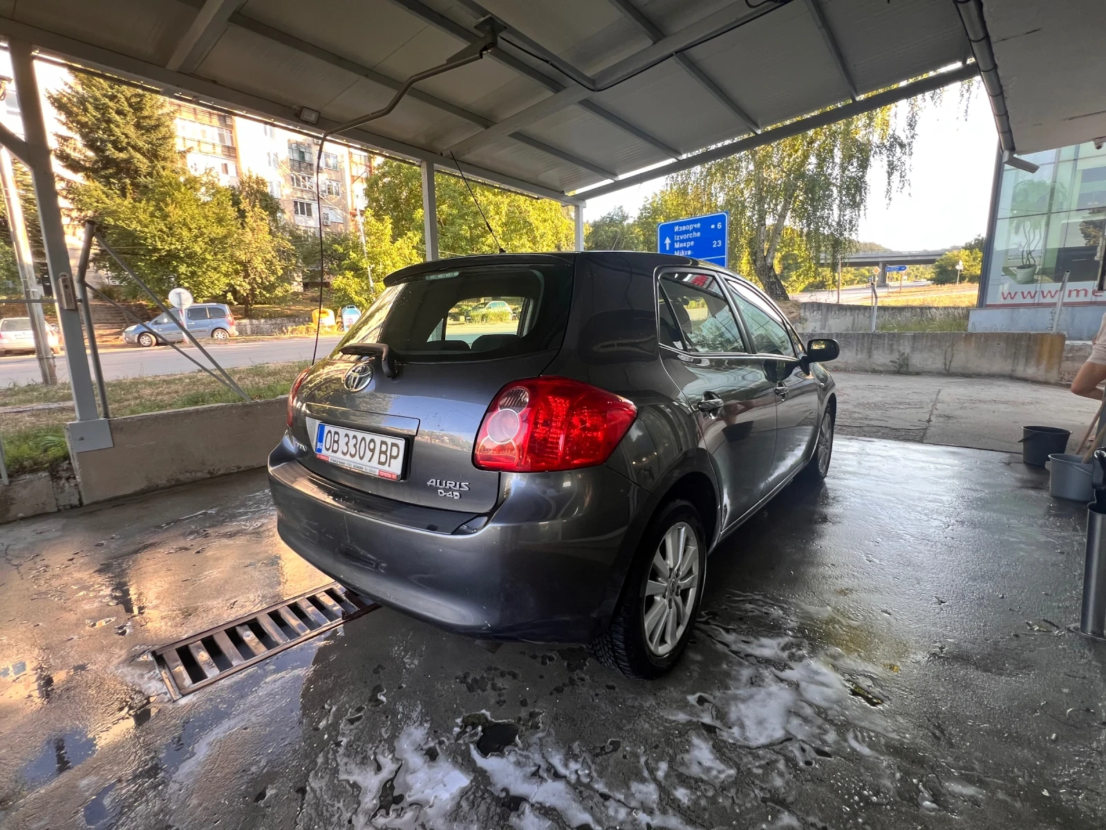 Toyota Auris, снимка 9 - Автомобили и джипове - 55584395
