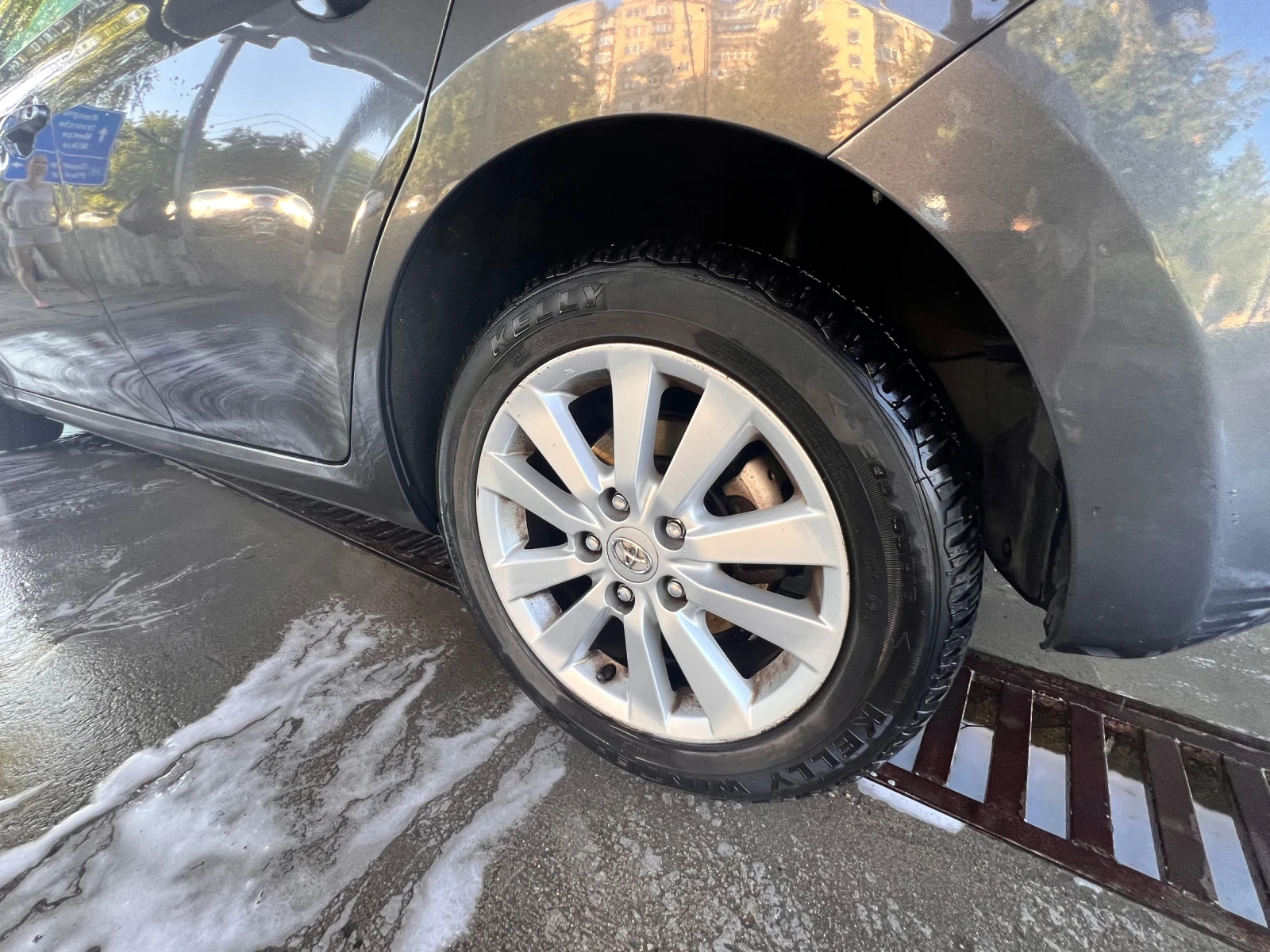 Toyota Auris, снимка 5 - Автомобили и джипове - 55584395