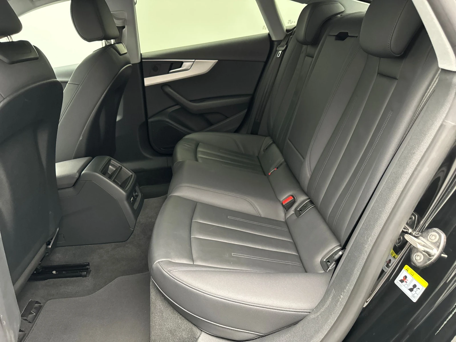 Audi A5 A5 Sportback, снимка 8 - Автомобили и джипове - 55754485