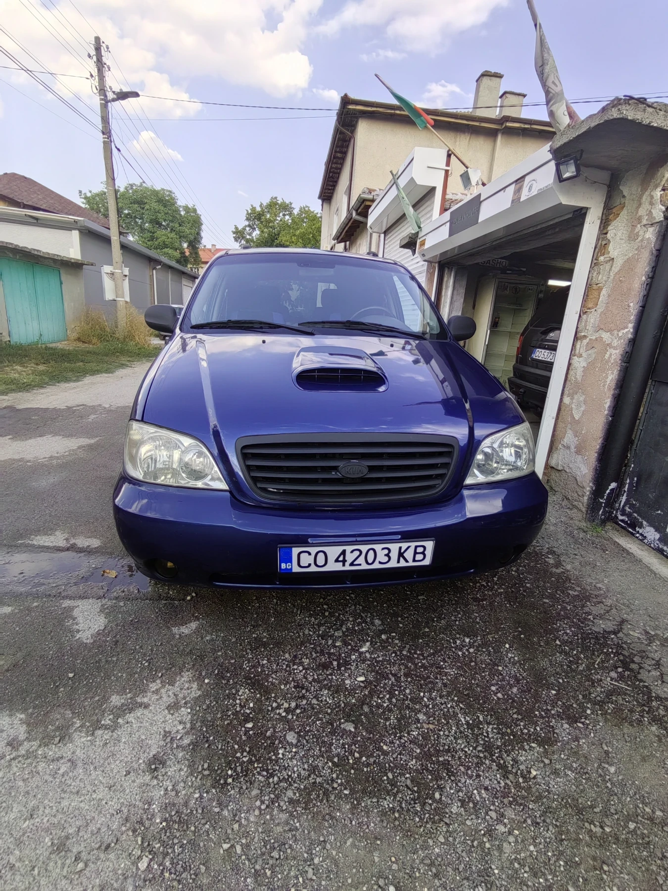 Kia Carnival 2.9, снимка 2 - Автомобили и джипове - 55904069