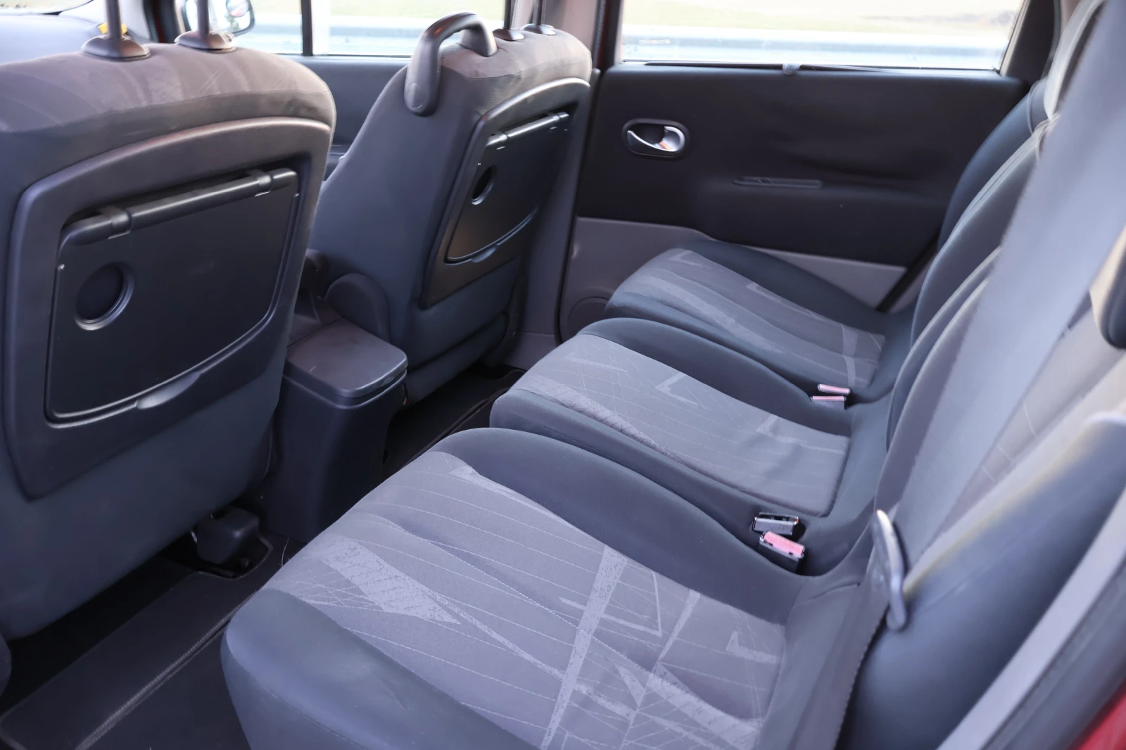 Renault Grand scenic, снимка 10 - Автомобили и джипове - 56172454