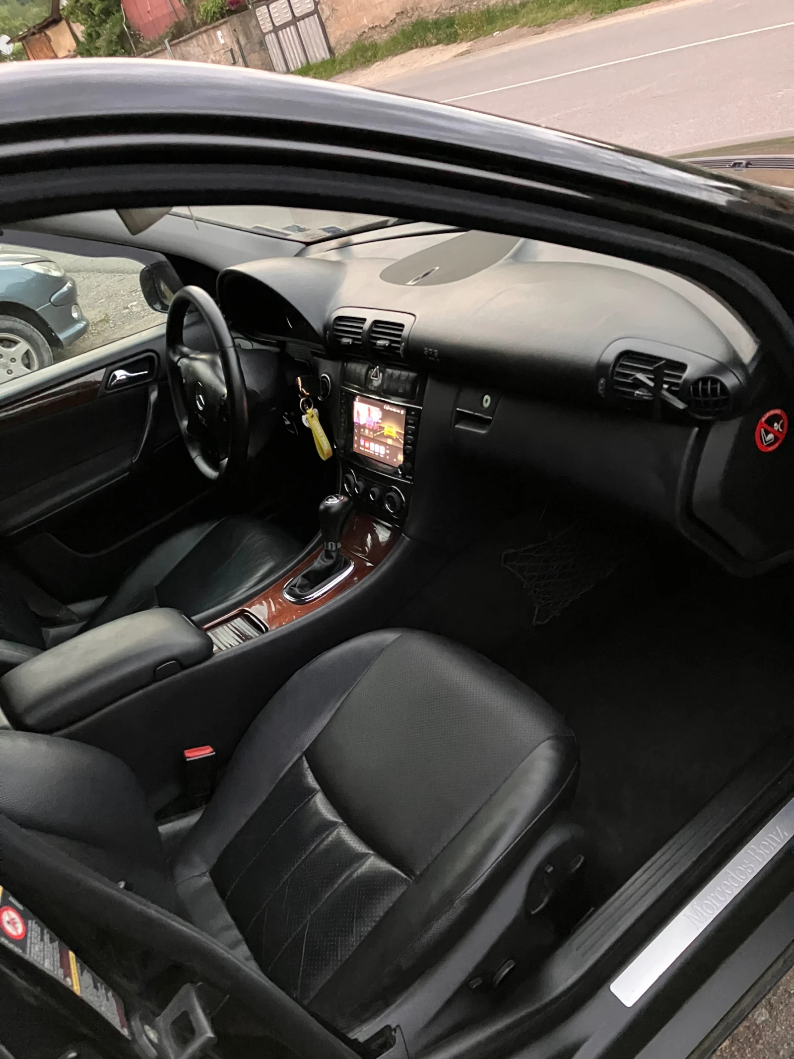 Mercedes-Benz C 220, снимка 10 - Автомобили и джипове - 56270280