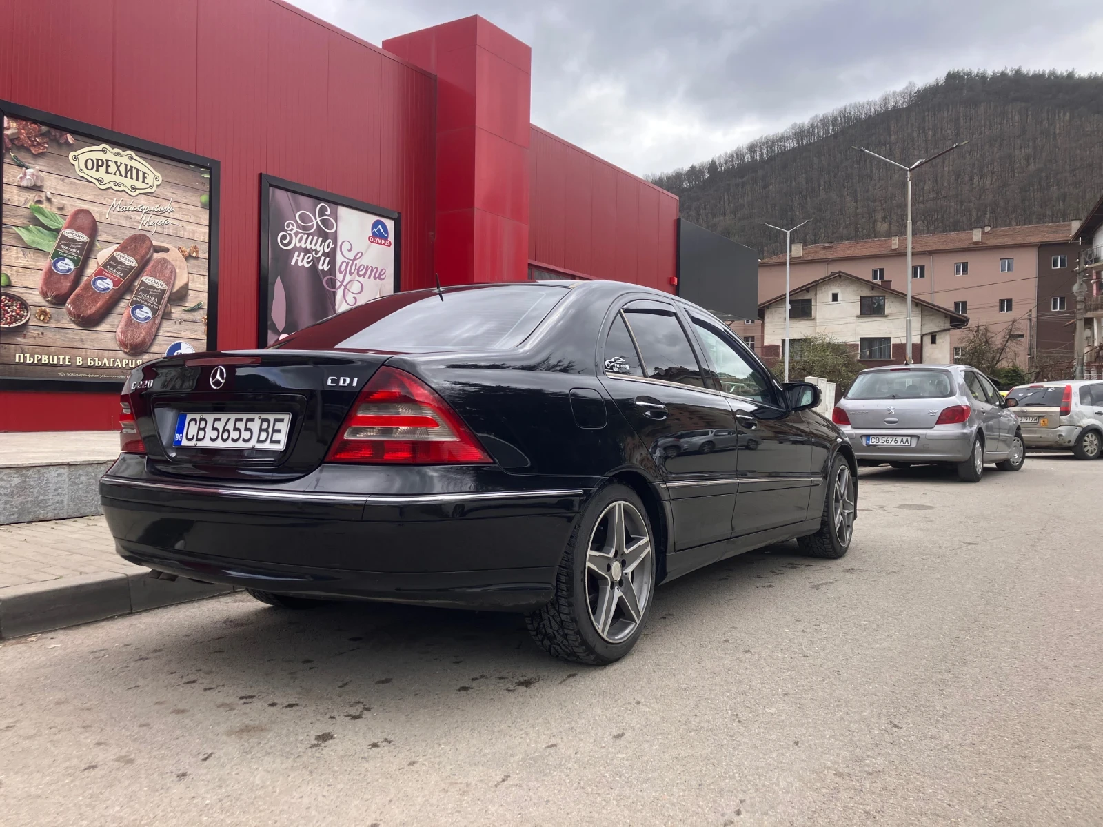 Mercedes-Benz C 220, снимка 7 - Автомобили и джипове - 56270280